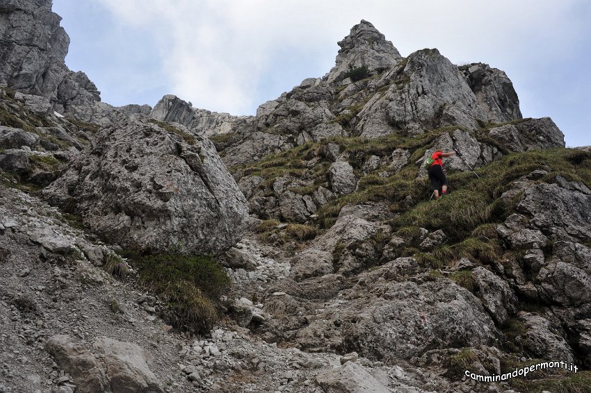 084 Sentiero dell Amicizia Monte Alben La Croce.JPG